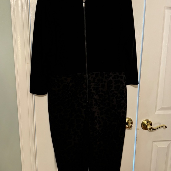 Fabulous Work Dress - Picture 3 of 7